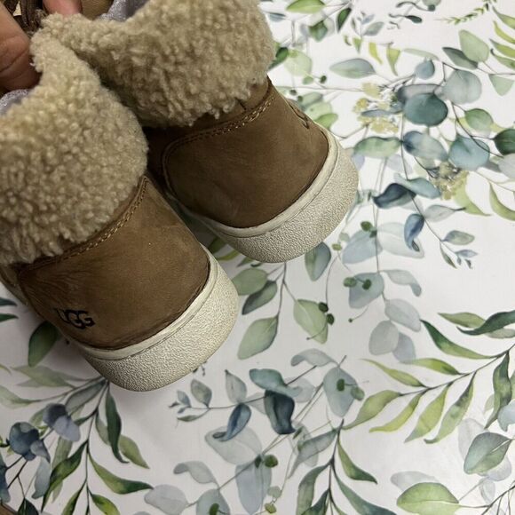 UGG Chestnut Alameda Mid Zip Ankle Boots 8 - Picture 5 of 8